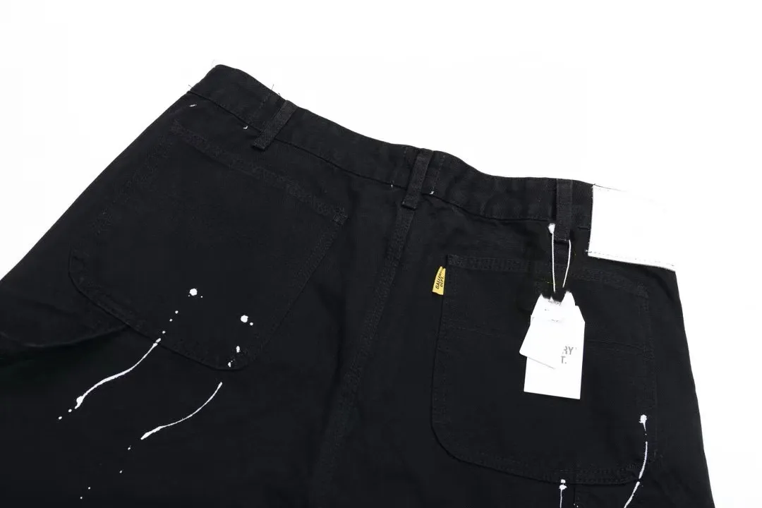 #8060 P220💰 GALLERY DEPT. Spliced ​​washed vintage jeans for men and women, high street splashed ink trousers, micro-flared casual trousers, trendy couples, the same style. Time-consuming waste materials, hand-made inkjet is an indispensable highlight.   Customized buttons, the buckle surface has been oxidized and distressed, customized ykk zippers, the minimum order is extremely high, the details of the accessories are all in place, and the hangtag and packaging are as always.  Color: Black Size: S-XXL (corresponding to 28-36)